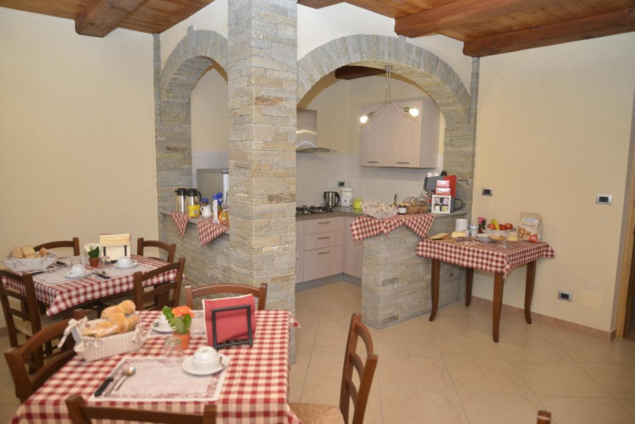 Agriturismo Ai Pruesot Bagnolo Piemonte ภายนอก รูปภาพ