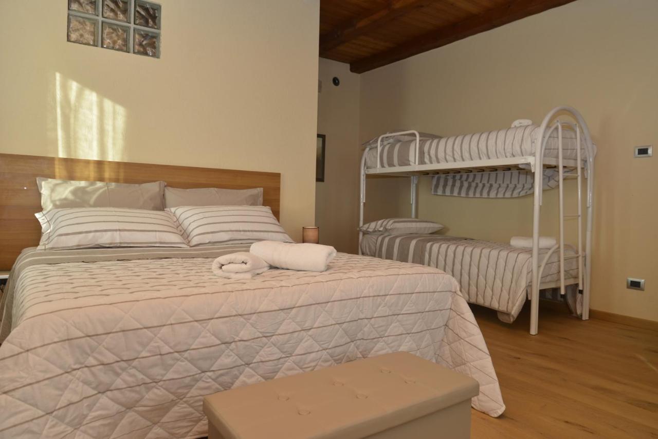 Agriturismo Ai Pruesot Bagnolo Piemonte ภายนอก รูปภาพ