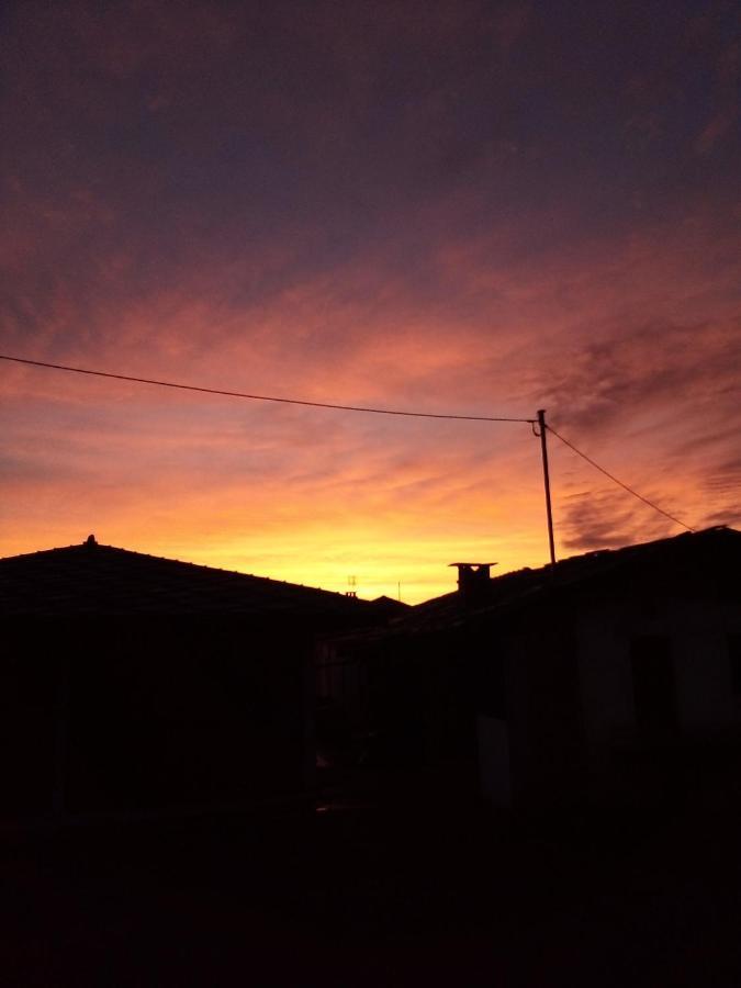 Agriturismo Ai Pruesot Bagnolo Piemonte ภายนอก รูปภาพ
